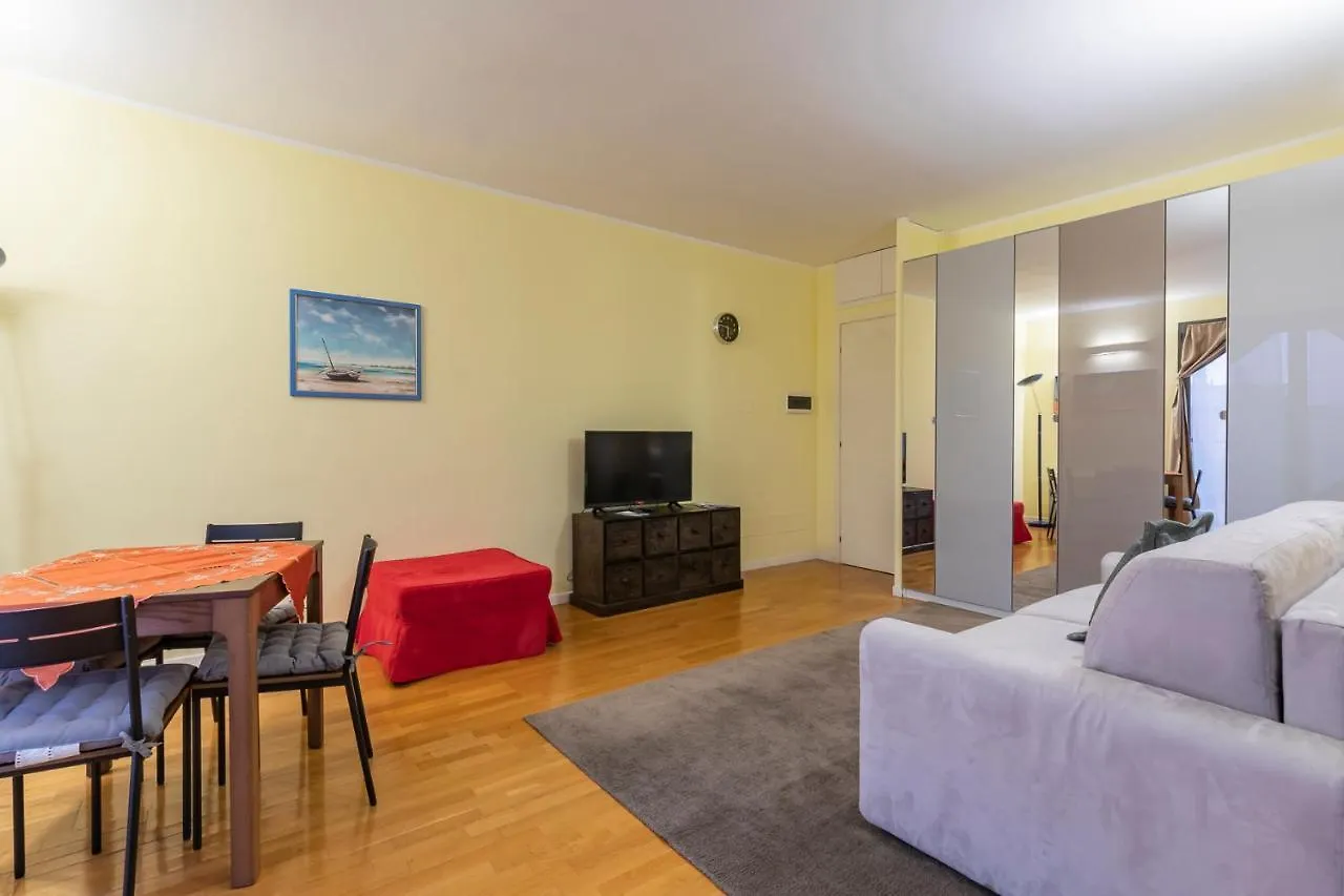 New Apartment Close To Linate Airport Salomone 1 Milan Italy
