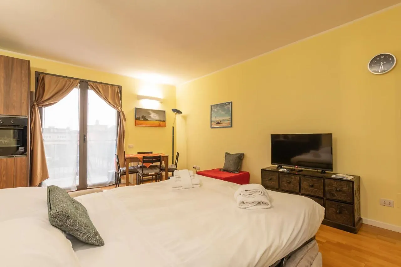 New Apartment Close To Linate Airport Salomone 1 Milan