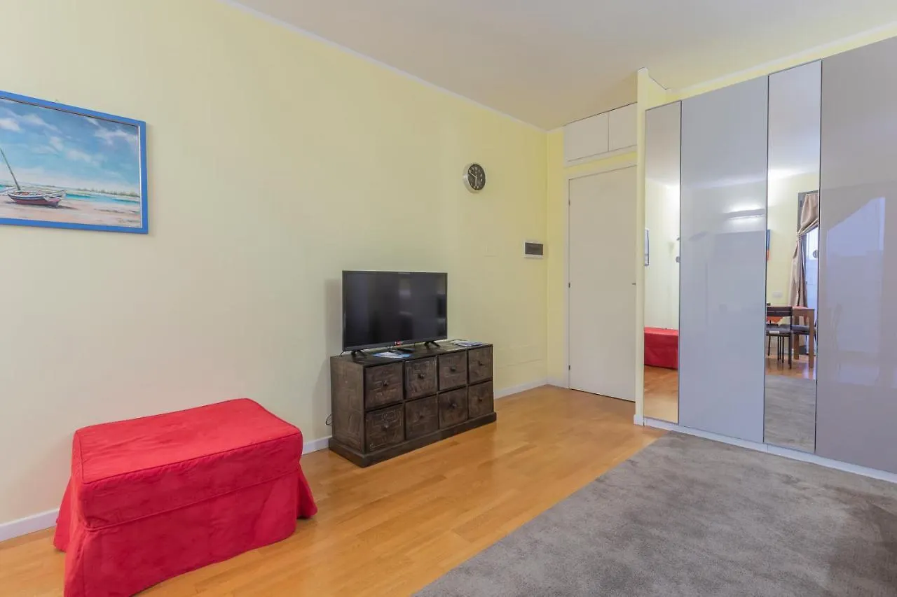 New Apartment Close To Linate Airport Salomone 1 Milan